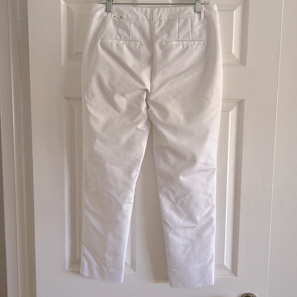 White House Black Market White Capri Pants Size 8 - Picture 4 of 4